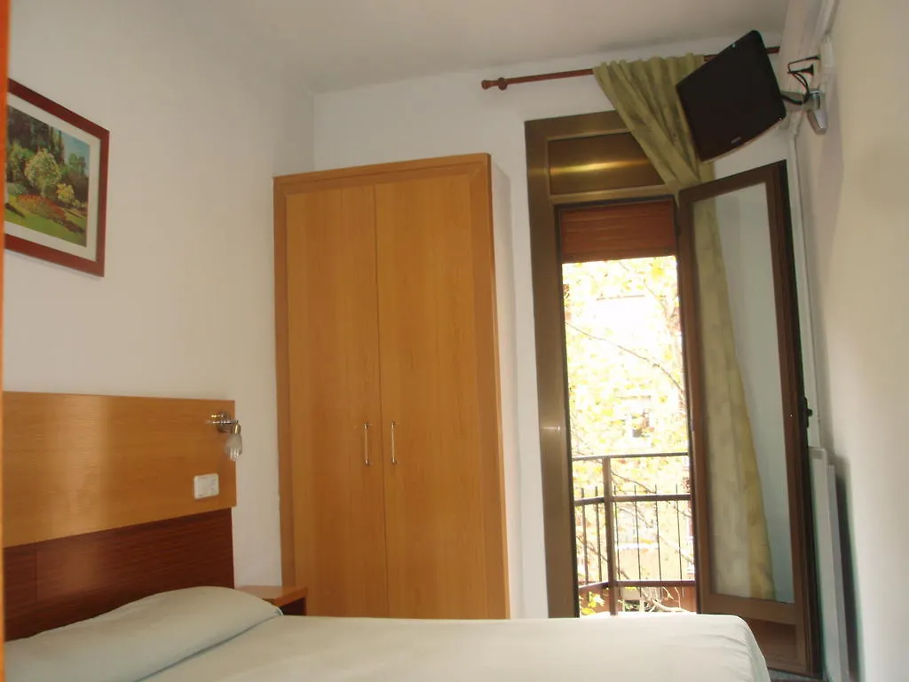 ברצלונה Hostal Ballestero