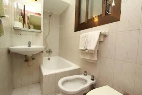 בית הארחה ברצלונה Hostal Ballestero